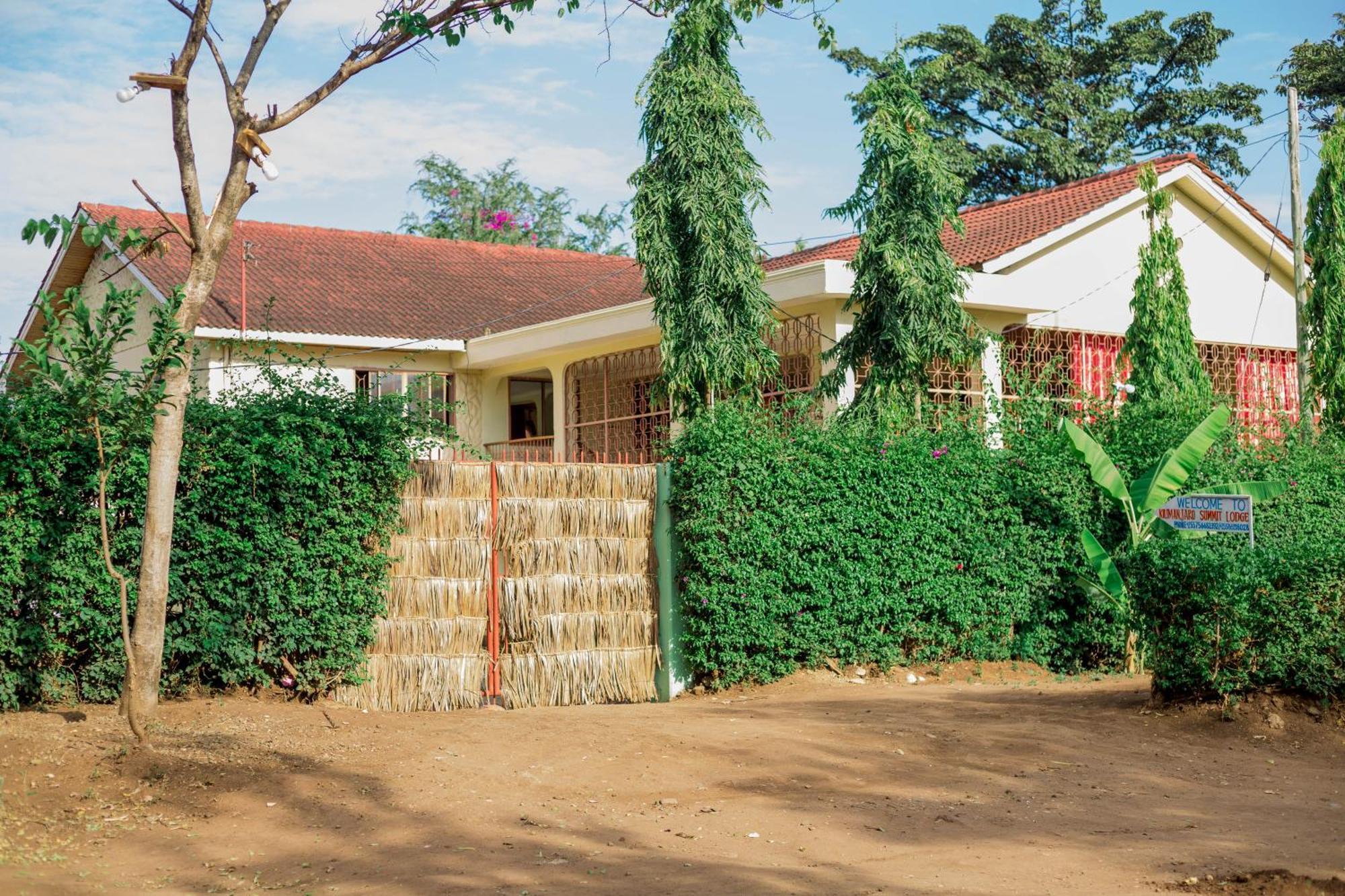 Kilimanjaro Summit Lodge Moshi Eksteriør bilde